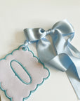 Brodeerattu keepsake banneri fishtail