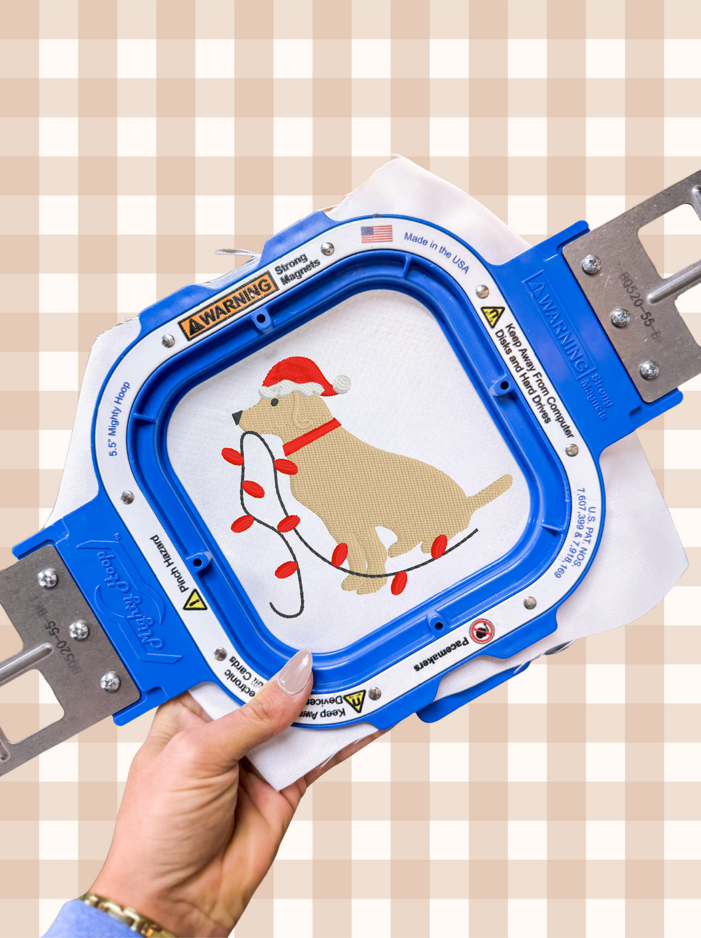 Brodeerattu college christmas lab