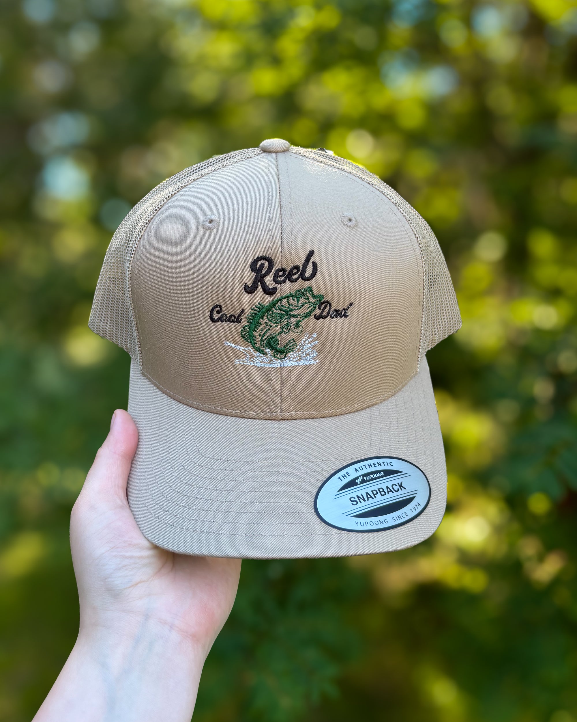 Sample trucker lippis (kuva liian korkealla)