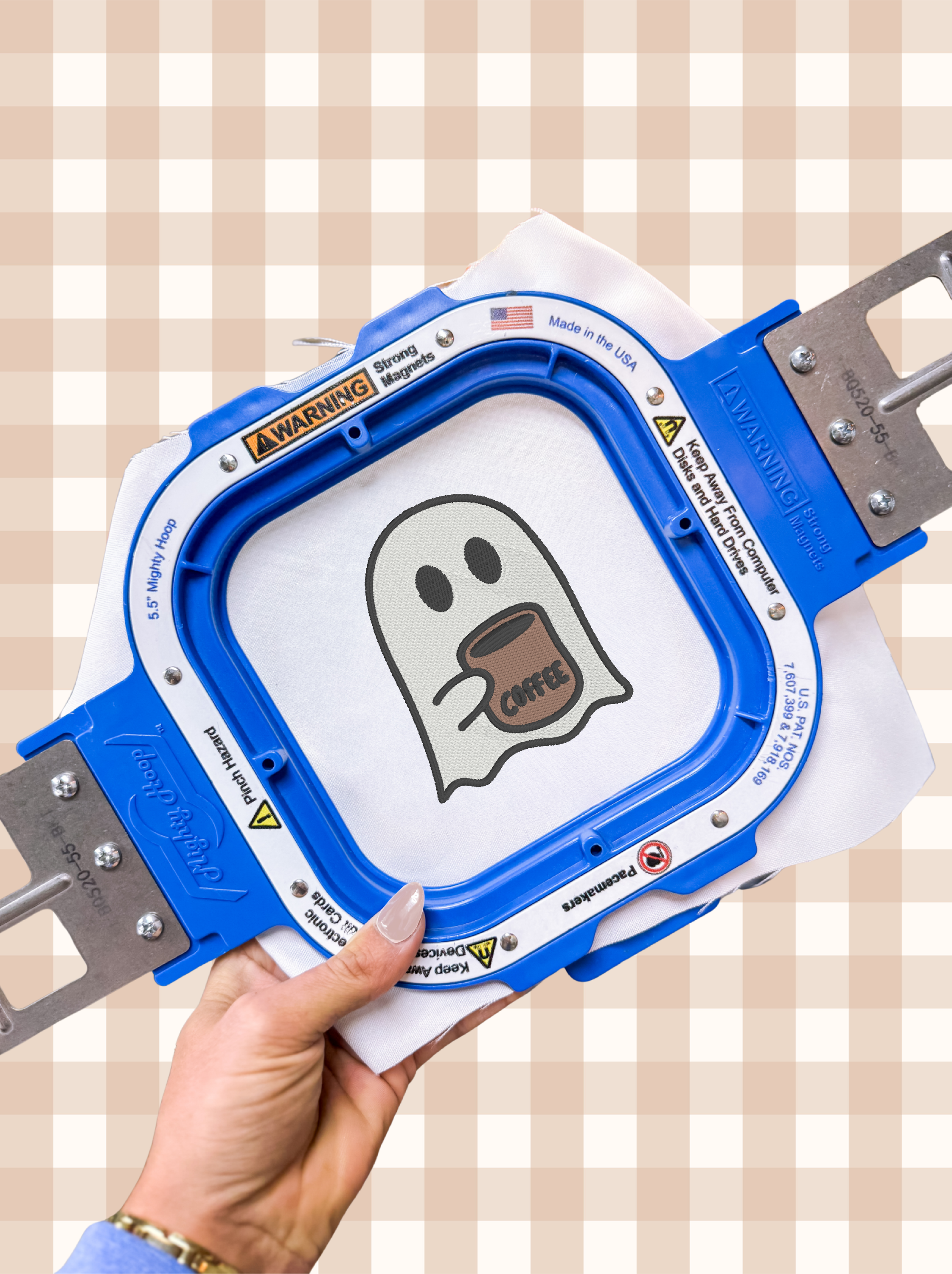 Brodeerattu college hot coffee ghost