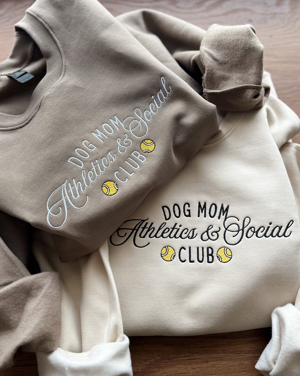 Brodeerattu college dog mom club