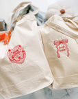 Brodeerattu booklover / book babe canvas kangaskassi
