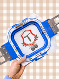Brodeerattu college christmas frame